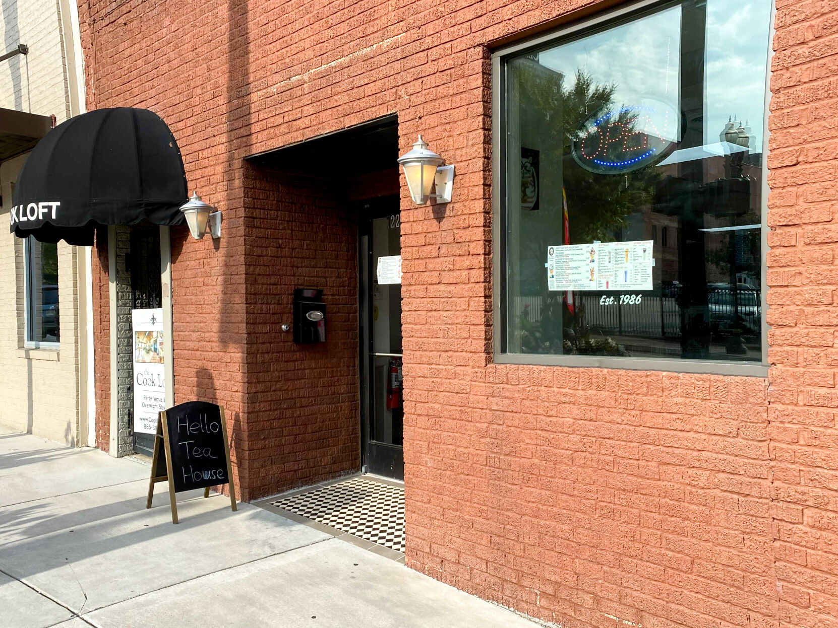 Hello Tea House exterior